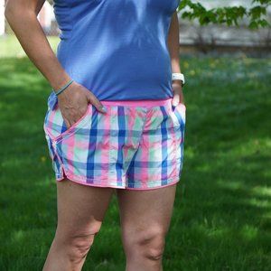 LULULEMON PLAID SHORTS WITH POCKETS  Size 10